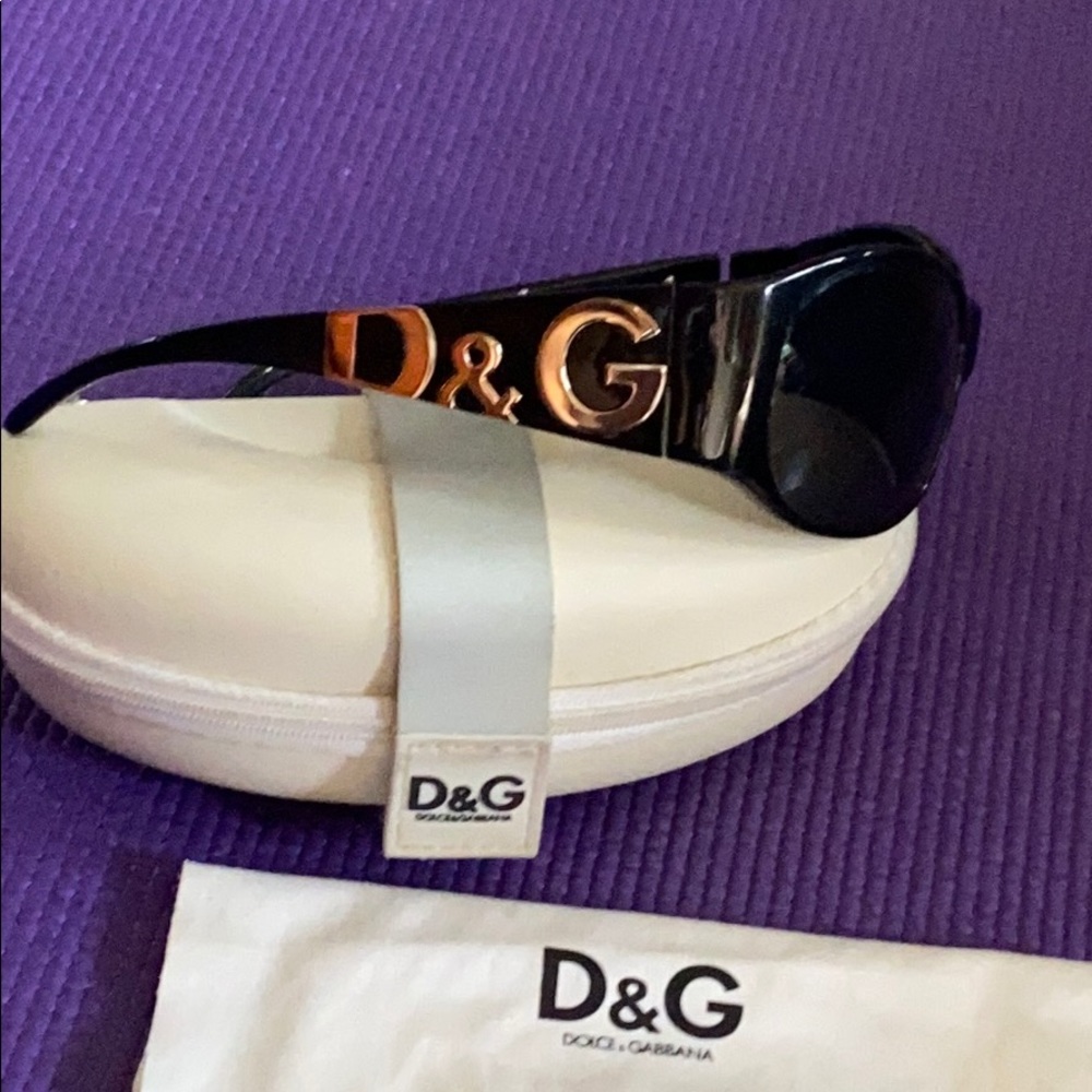 D&G Dolce Gabbana black logo sunglasses - Picture 2 of 10